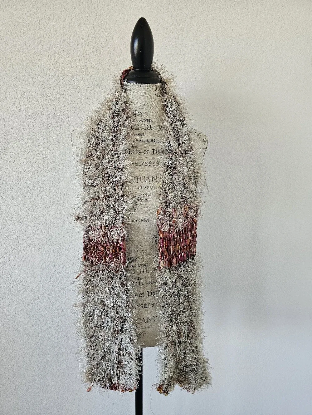 Vintage Y2K Hand Knitted Earthy Fuzzy Eyelash Yarn Scarf – Beige, Rust & Bronze